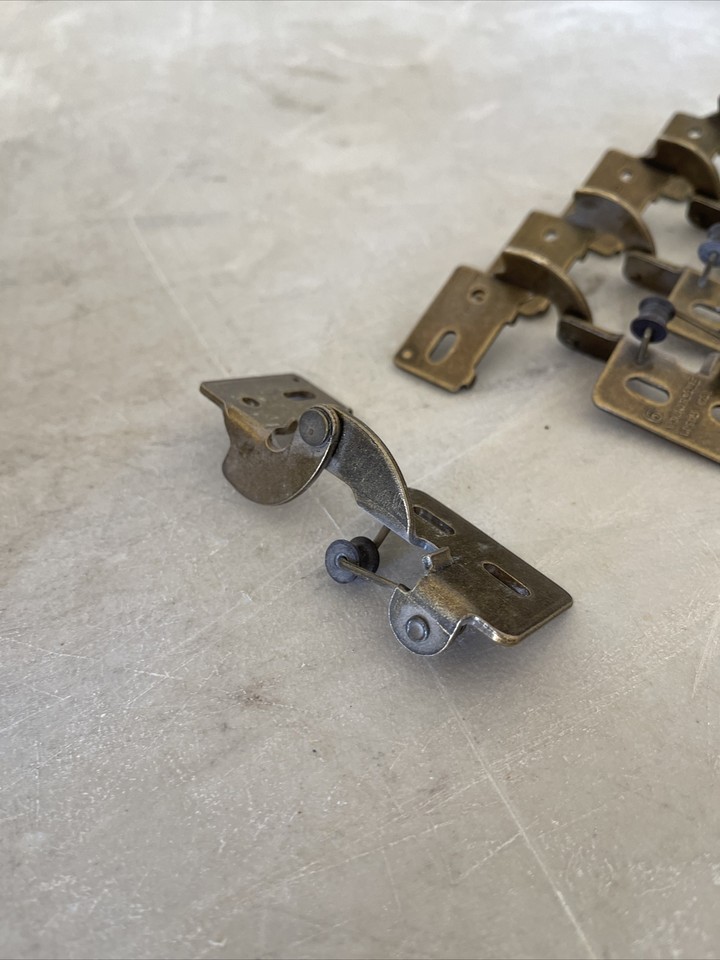 5 Youngdale 6 KnifePivot Hinges 1/2" Overlay Polished Brass