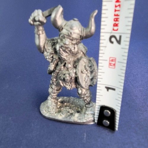 Estatuilla bárbara de mazmorras y dragones enanos en miniatura con cucharas - Imagen 6 de 6
