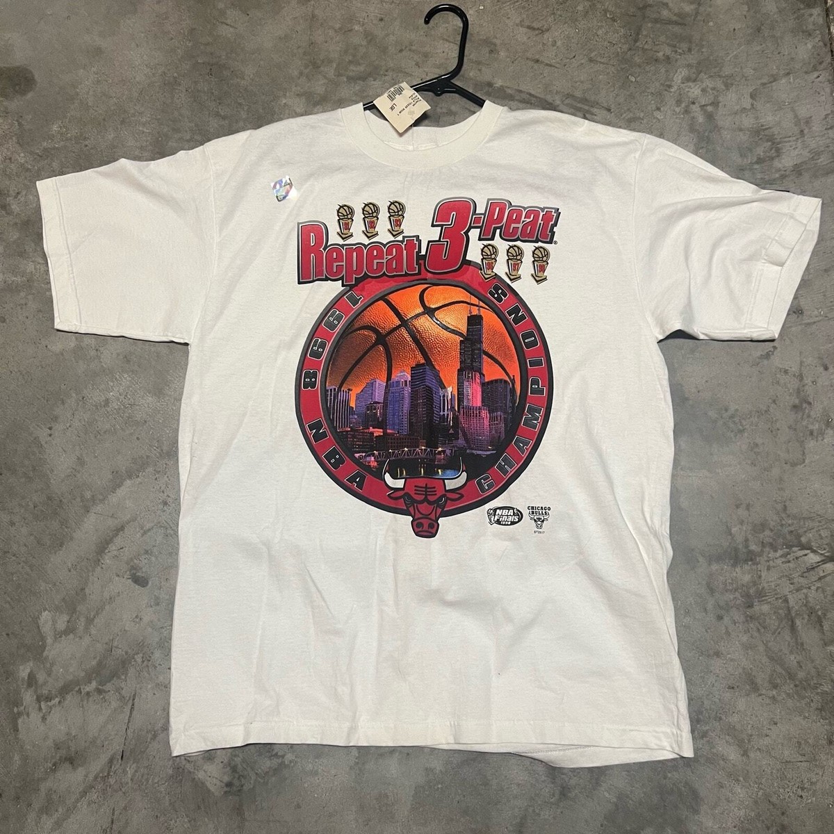 Chicago Bulls 3 Peat Champs T-shirt | eBay