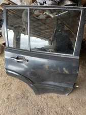 Porte arrière et accessoires Mitsubishi PAJERO
