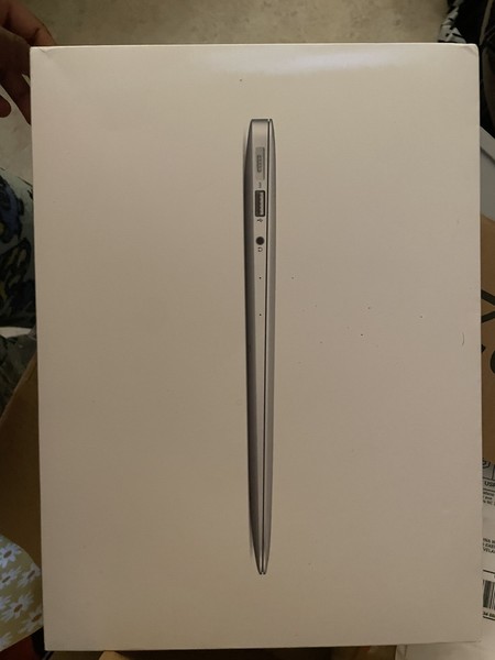 MacBook 13.3 pulgadas 2017/Intel Core i5 5ta Gen. 1.80 GHz, 128 GB 8 GB Intel HD 4