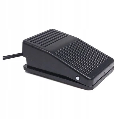 ELEKTRONIKA PLUS Fußtaster Pedal Schalter Fußschalter 250V 10A Fussanlasser 0,2 Meter TFS1