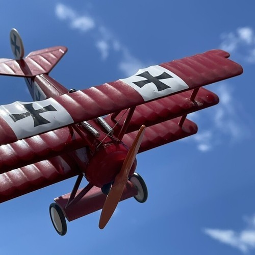 Modelo Militar Die-Cast Escala 1:48 Fokker Dr.1 Triplano WW1 (Colección Premium) - Imagen 9 de 10