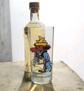 Rare 1973 Looney Tunes Slow Poke Rodriguez Black Letter Pepsi Collector Glass *