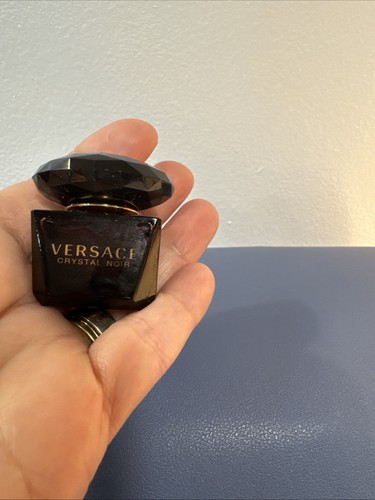VTG VERSACE CRYSTAL NOIR 0.17oz 5ml EAU DE TOILETTE SPLASH MINI New Full - Picture 7 of 7