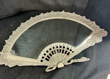 VINTAGE VICTORIAN STYLE MIRRORED FAN SHAPED FRAME (902)