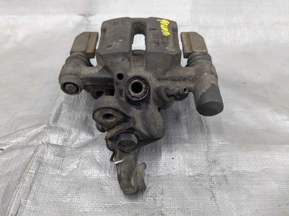 Pinza de freno trasera derecha pasajero Mazda Miata 1990-1993 OEM NA01-26-71Z 90-93 Foto 4 de 4