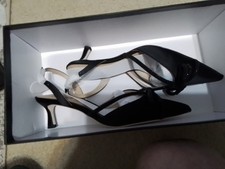 Badgley Mischka Angelina Women Size 7 Satin Pointy Slingback Kitten Heeled Shoes