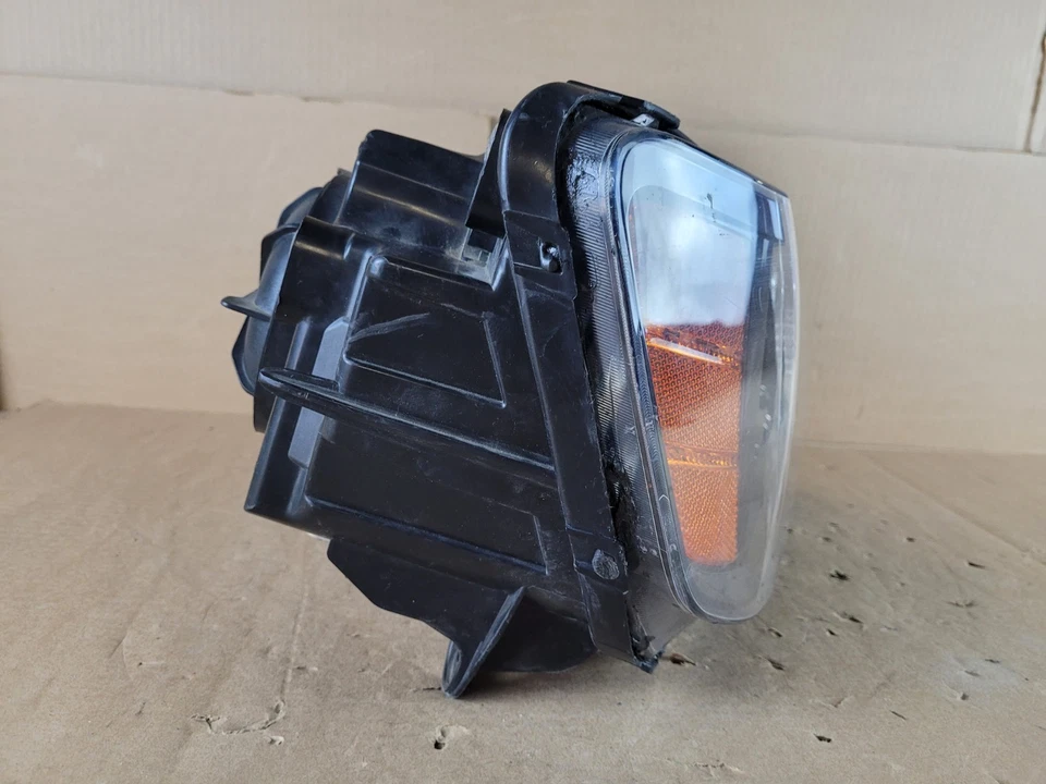 2012-2014 CHRYSLER 300 HID BLACK BEZEL RH PASSENGER-SIDE OEM HEADLIGHT 189126 Foto 2 de 4