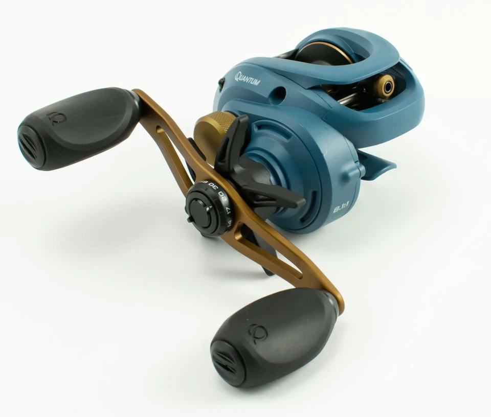 QUANTUM SMOKE X SMX100XPT 8.1:1 GEAR RATIO RIGHT HAND BAITCAST REEL - Image 3 of 4