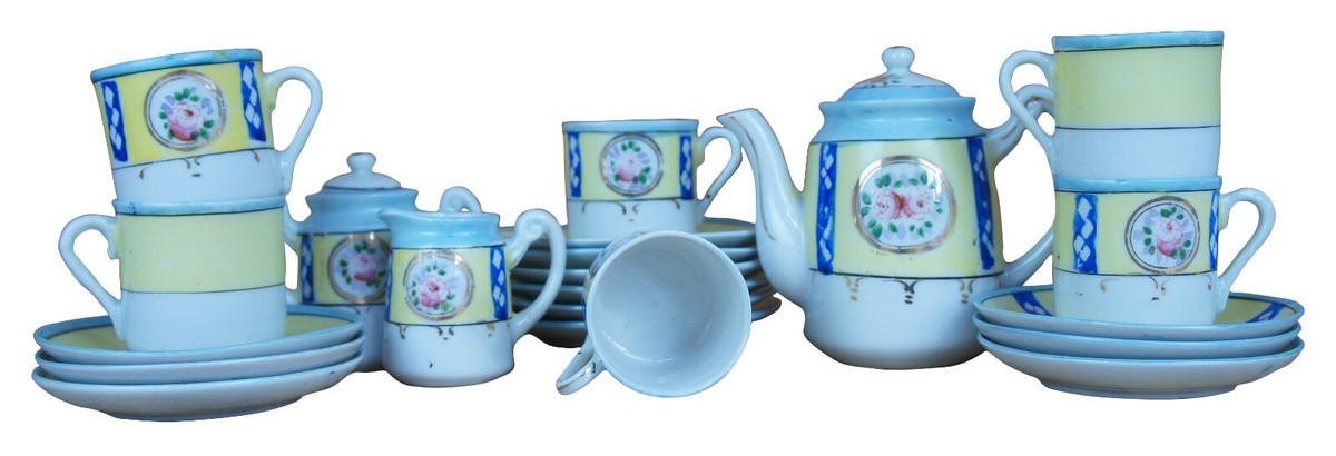 23 Piece Vintage Japanese Porcelain Coffee Tea Set Floral China