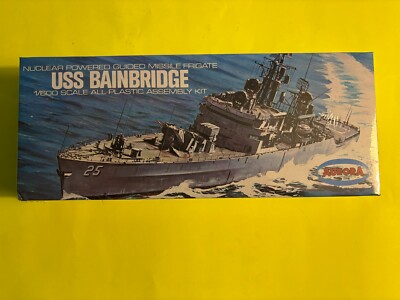 USS BAINBRIDGE NUCLEAR POWERED GUIDED MISSILE FRIGATE MODEL KIT 1/600 SCALE NEW