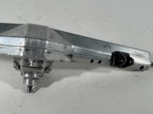 Rare Metal Concepts HD Version Silver Milled Rear Solid Axle Axial Yeti Vanquish - Picture 6 of 24