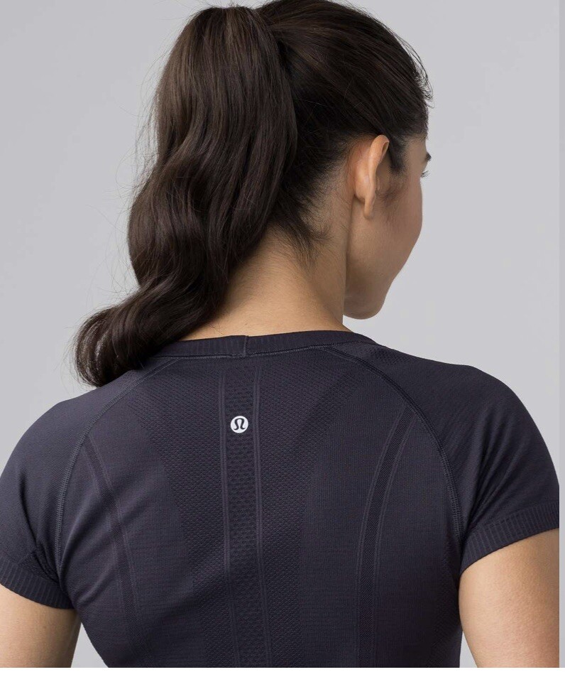 Lululemon Women's Swiftly Tech Short Sleeve 2.0 size US 6