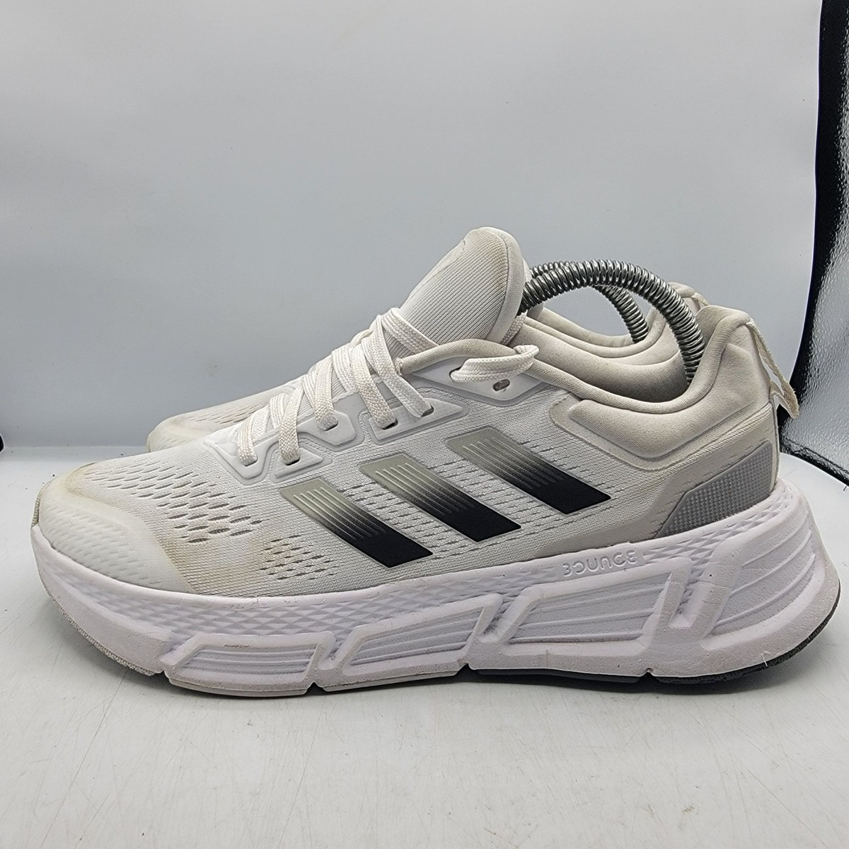 Adidas Questar Mens 8 White Gray Running Training Shoes