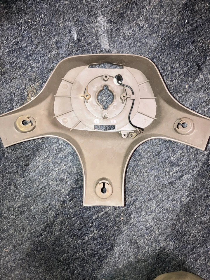 90 91 92 93 MAZDA B2200 B2600 PICK UP DIRECCIÓN AUTÉNTICO RADIOS RUEDA TRASERA BRONCEADA Foto 4 de 4