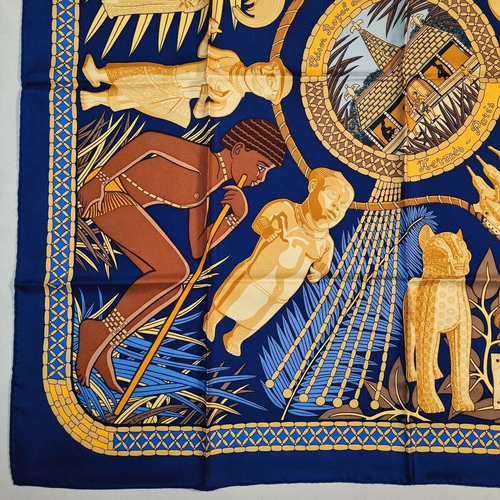 RARO VINTAGE HERMES Bufanda de Seda "Tresor Royal du Benin" Carre 90 - Imagen 8 de 16
