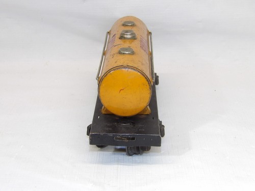 Pre war Lionel O gauge tin No. 1680 "Shell" Tank Car - missing couplers - Picture 5 of 6