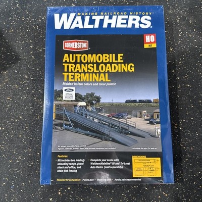 Walthers Cornerstone HO Scale Automobile Transloading Terminal Kit 933-4144