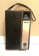 Vintage GE 7-2705B General Electric AM Transistor Radio WORKS - Video