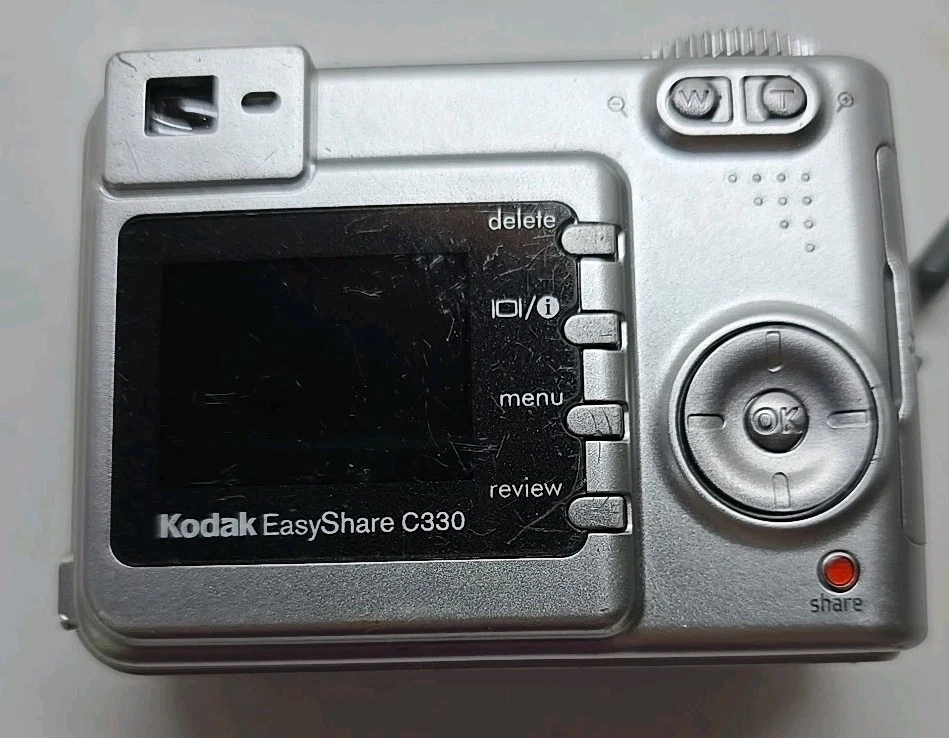 Kodak C330 4 Мп цифровой на запчасти загорается, но не читает MEM-карту - Изображение 3 из 4