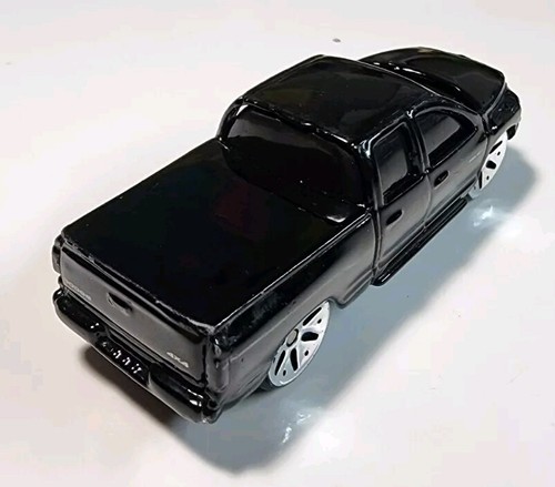 Maisto Black 2002 DODGE RAM QUAD CAB TRUCK 1:64 Diecast/Plastic 4x4 - Picture 7 of 10
