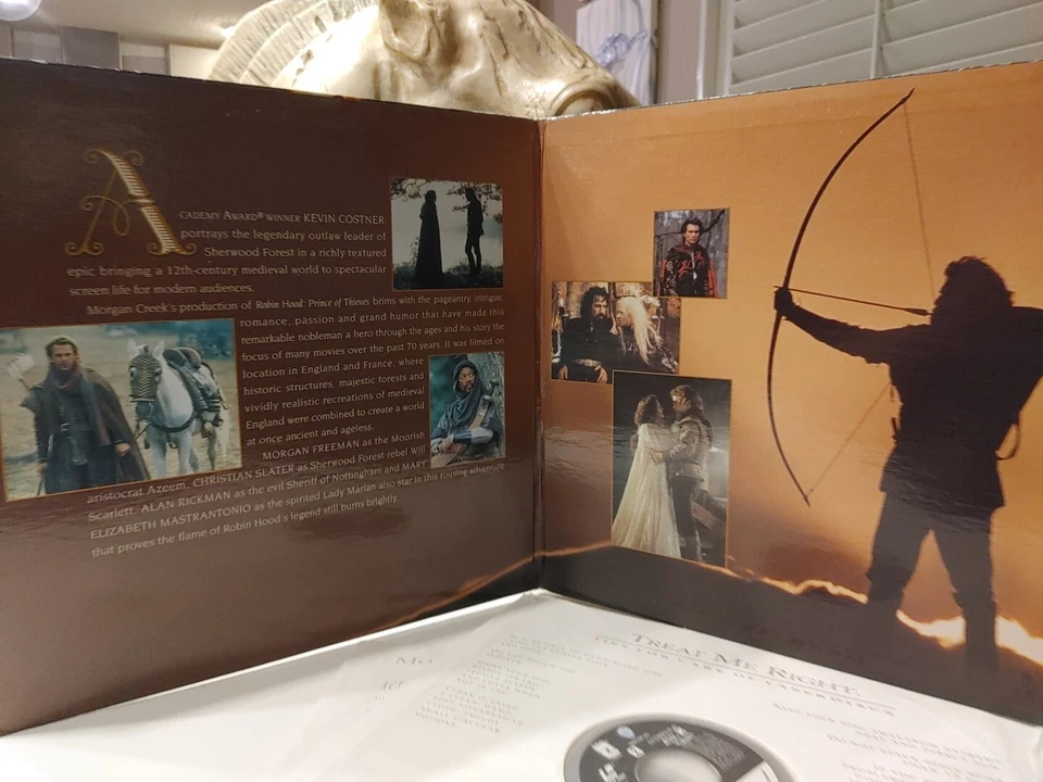 Robin Hood: Prince of Thieves LaserDisc LD (1991) 14000 Foto 4 de 4
