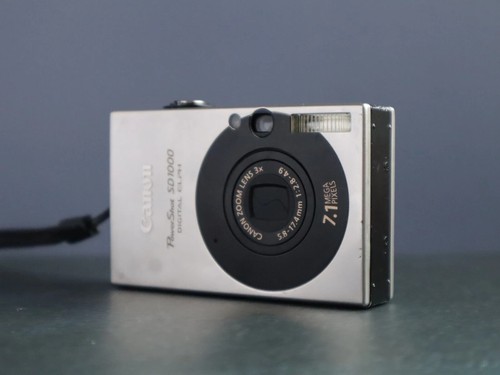 Canon IXUS 70 SD1000 7.1MP 3X Optical CCD Vintage Digital Camera - Silver - Picture 9 of 12