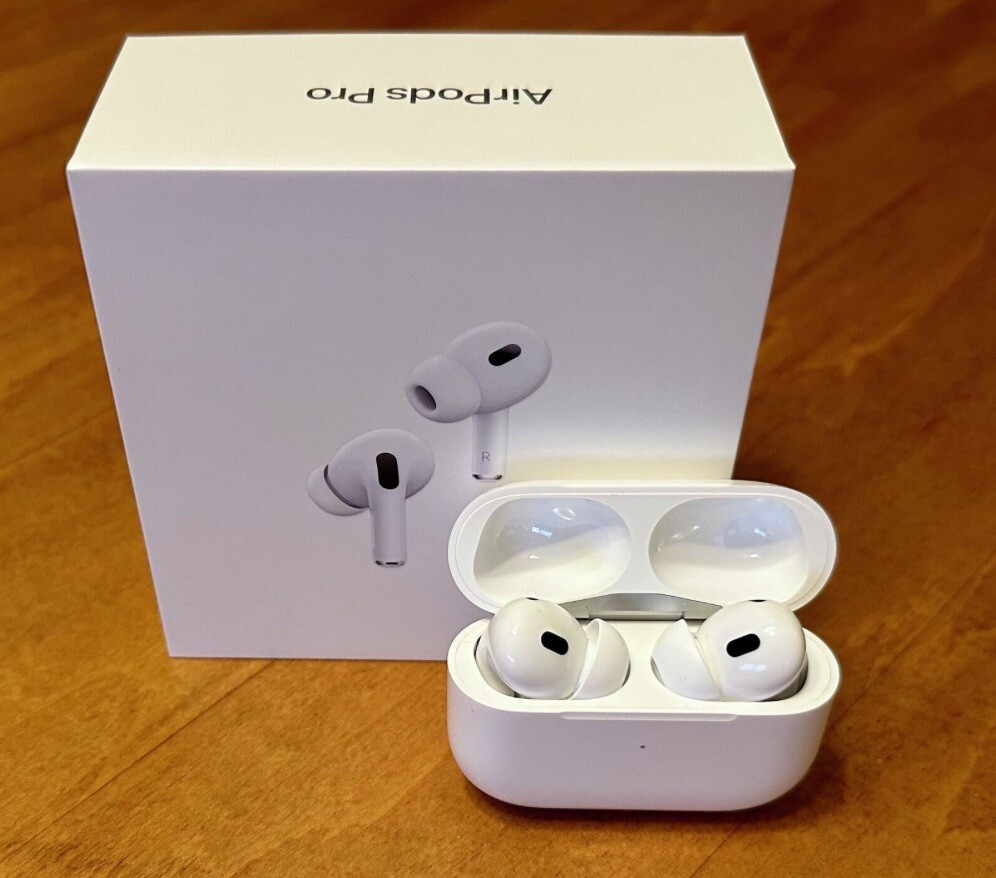 Apple AirPods Pro 2 with MagSafe Charging Case USB-C-image