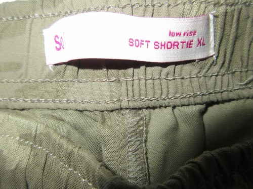 Short SO femme taille XL vert camouflage taille basse cordon doux stretch taille NEUF - Photo 5 sur 7