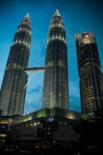 KUALA LUMPUR *2X3 FRIDGE MAGNET* PETRONAS TOWERS MALAYSIA URBAN CITY SKYLINE