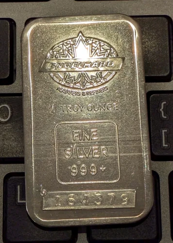 Vintage Engelhard Red Seal Canada Maple Leaf Logo 1 Oz .999 Fine Silver Bar Mint