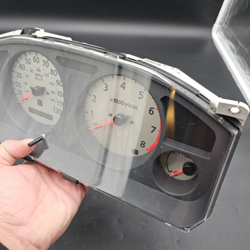 Cuadro de instrumentos velocímetro Nissan Pathfinder 2000-2001 medidores velocímetro Foto 4 de 4