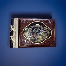 Working Japanese sankyo musical Album c1940 Era Lacquered & mother of pearl L13”