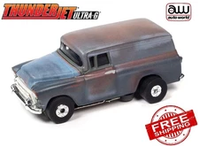 Auto World '57 Chevrolet Suburban Rusted - Cars & Coffee Tjet 1/64 Scale - SC392