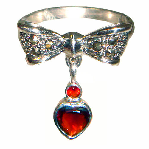 (SIZE 6,7,8) Dangling GARNET HEART RING & Marcasite BOW .925 STERLING SILVER - Photo 1 sur 2
