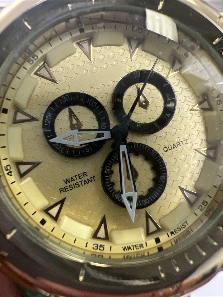 Cheap 😱 Fashion Men Watch  Quartz Analog Wristwatch( Good Luck Bidding)$ - image 3 of 4