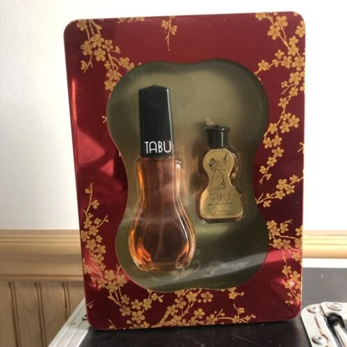 Tabu Gift Set Spray Cologne 1.5oz EDP Perfume .5oz Tin Christmas Gift Set NOS