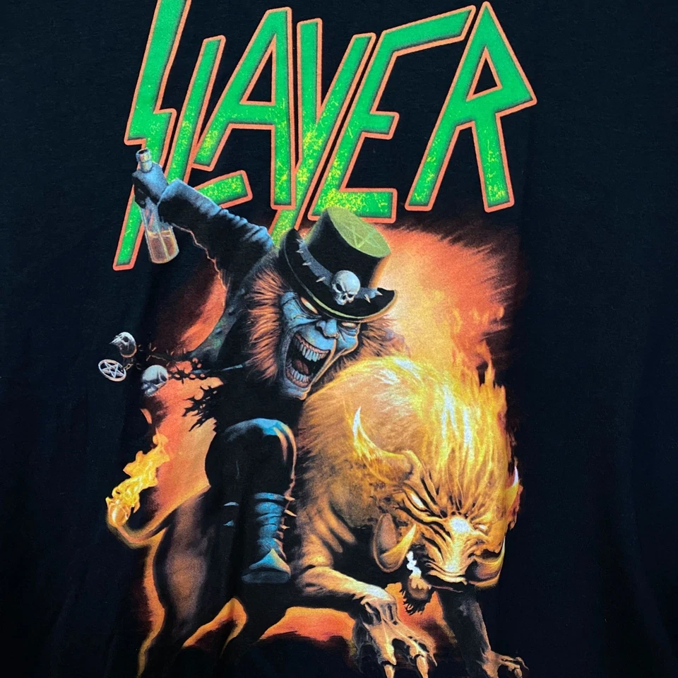 Camiseta Slayer Hell Beast Leprechaun talla mediana Foto 2 de 4