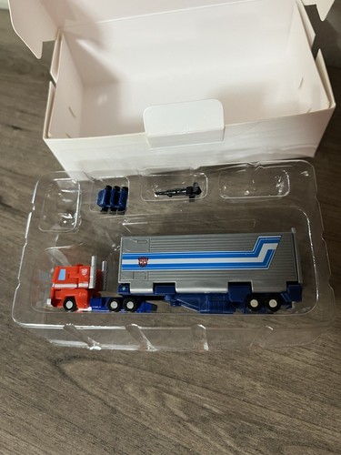 Transformers WST Optimus Prime with Trailer Complete Smallest G1 Wave 1 - Picture 7 of 10