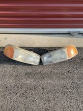 2002 Gmc Sierra 1500 Oem Headlight Assembly Pair Right And Left Set