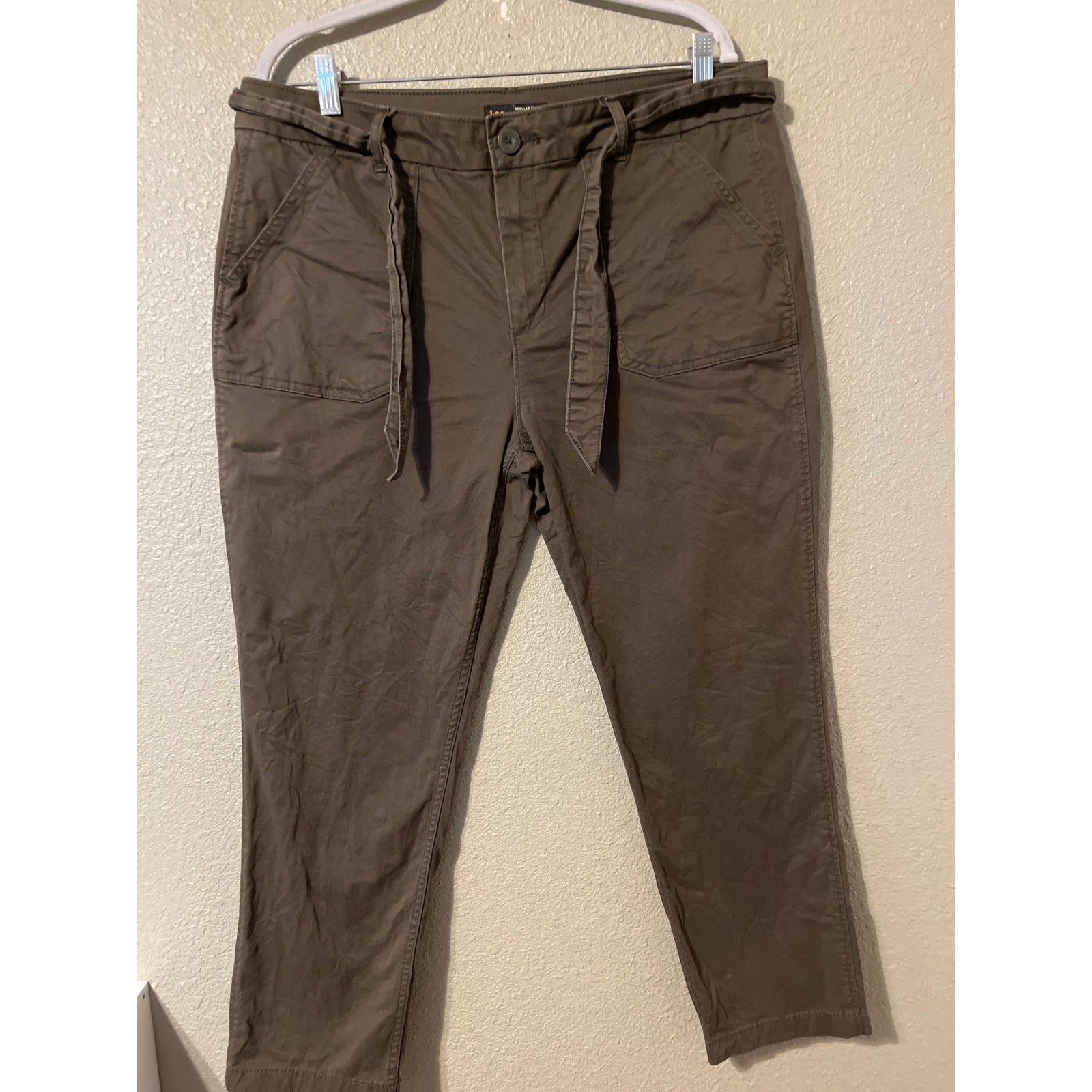 Lee regular fit slim ankle mid rise women’s pants size 14