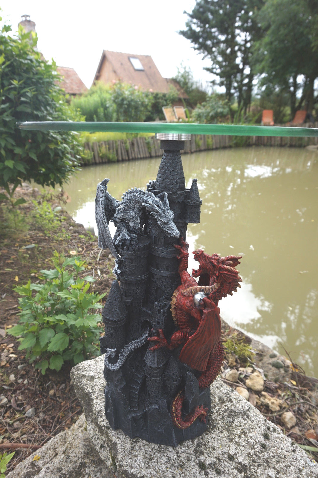 Guéridon mystique dragon et crâne en édition limitée pour collectionneur