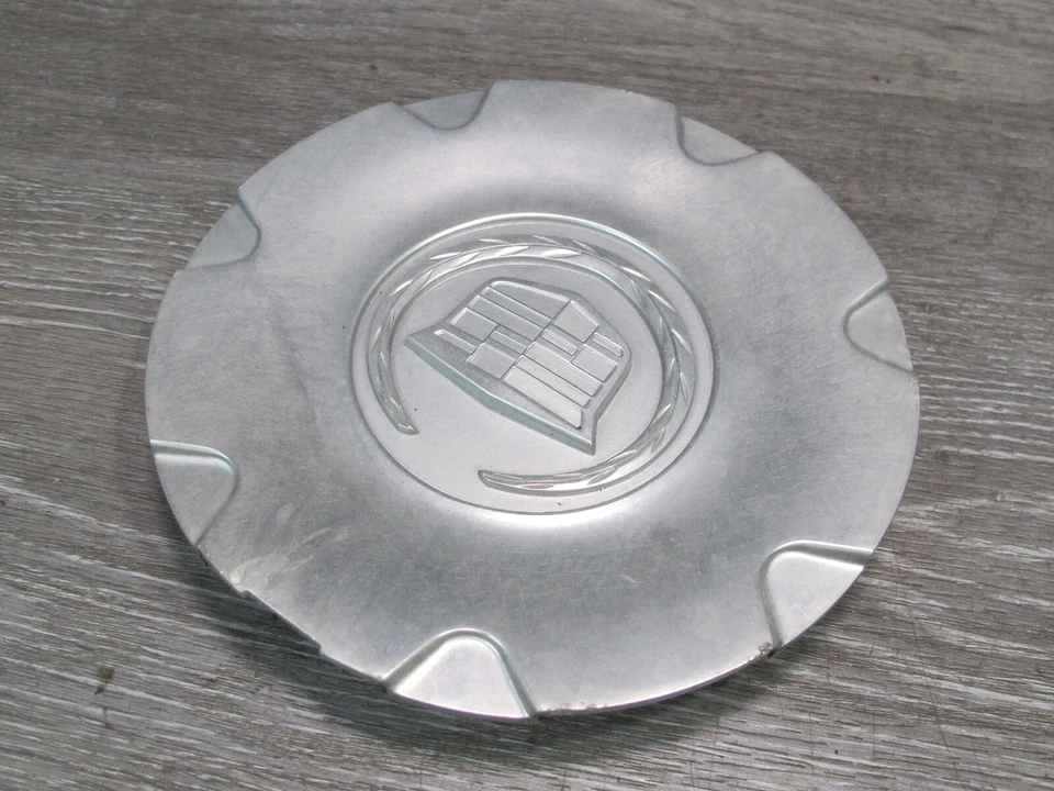 Cadillac XLR 2004-2009 JUEGO DE TAPACUBOS CENTRALES DE RUEDA 9595622 Foto 4 de 4