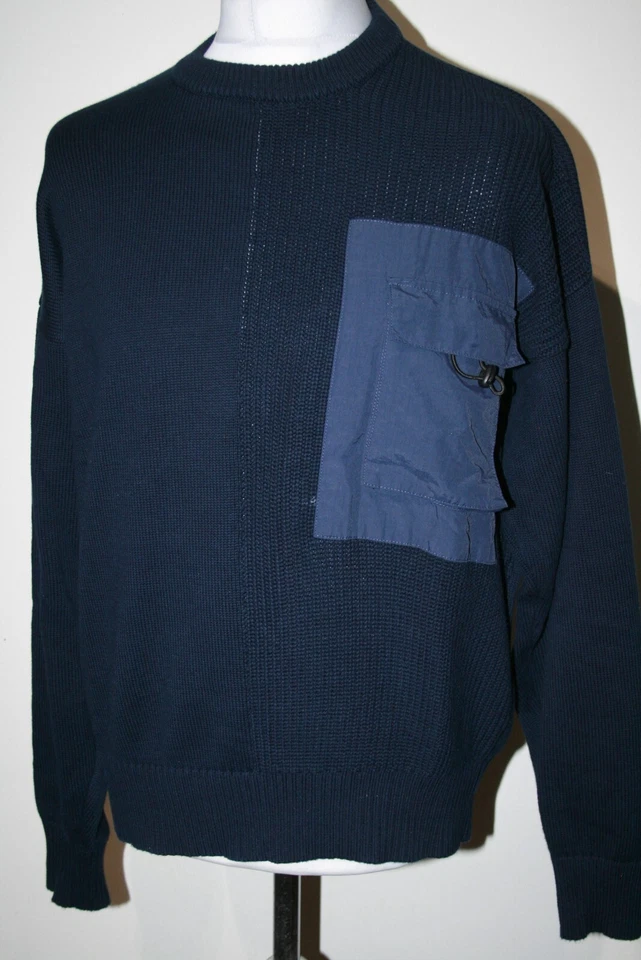 Jersey grueso tejido Desigual para hombre - M/L - azul marino - top detalle militar Foto 3 de 4