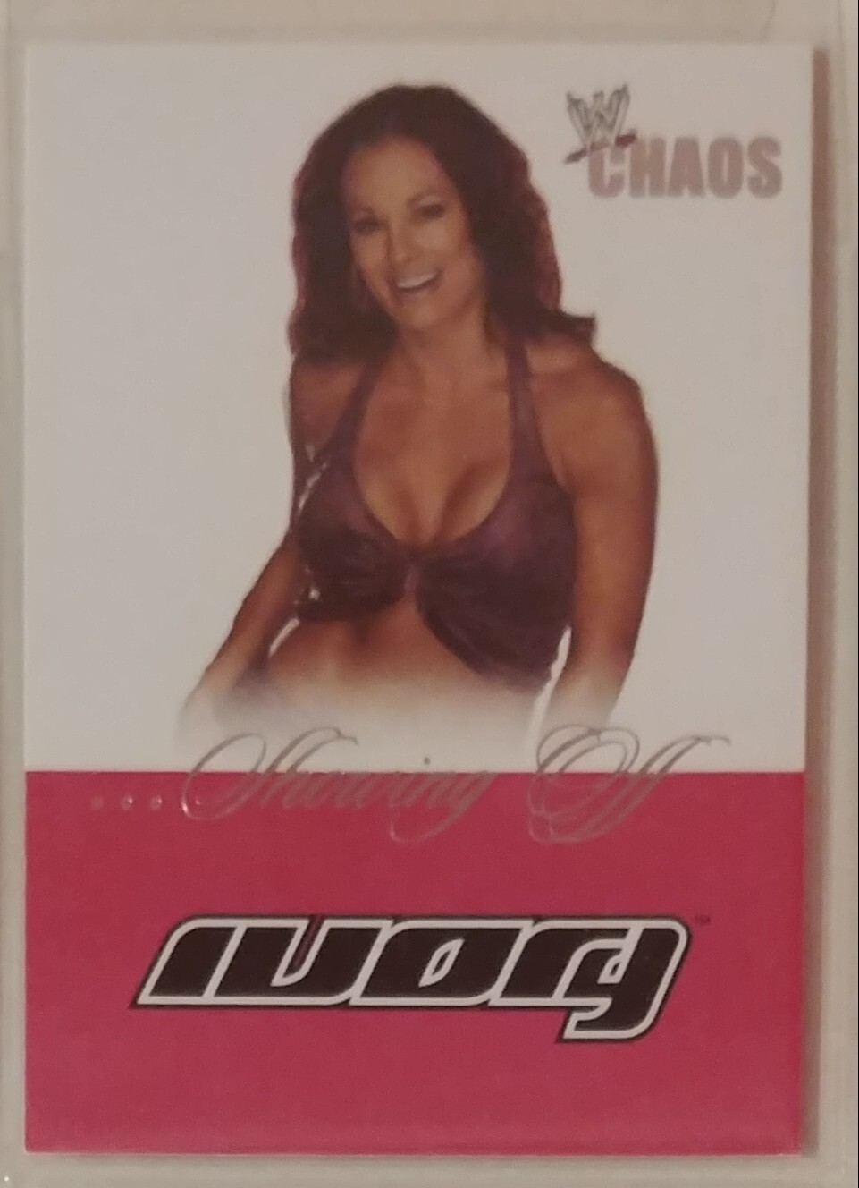 2004 Wwe Fleer Chaos Showing Off Ivory Insert Card. #3 SO. Very Rare!!
