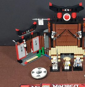 Lego Spinjitzu Dojo 2504 Ninjago Zane Sensei Wu 100% Complete Set Golden Weapons