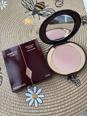 Charlotte Tilbury Cheek to Chic Swish & Pop Blusher First Love Rouge