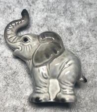 Goebel-Elefant, Porzellan, Modell 535, 59Jahre,   im TOP-Zustand, dunkelgrau  !