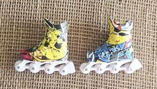 2 Finger Inline Roller Skates Finger Play Toys 2.5"x2.25"